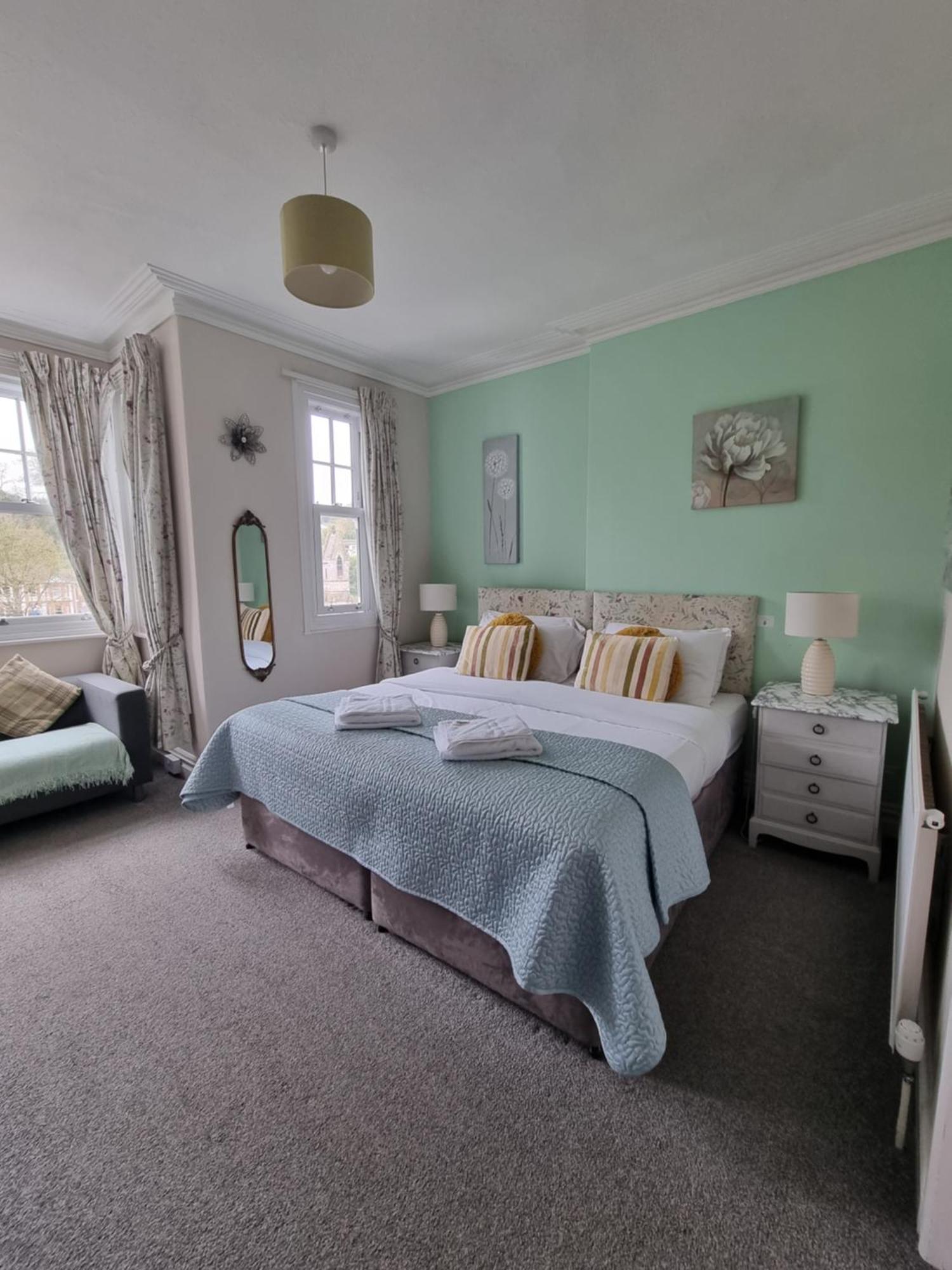 Harbour Heights Guest House Торки Екстериор снимка