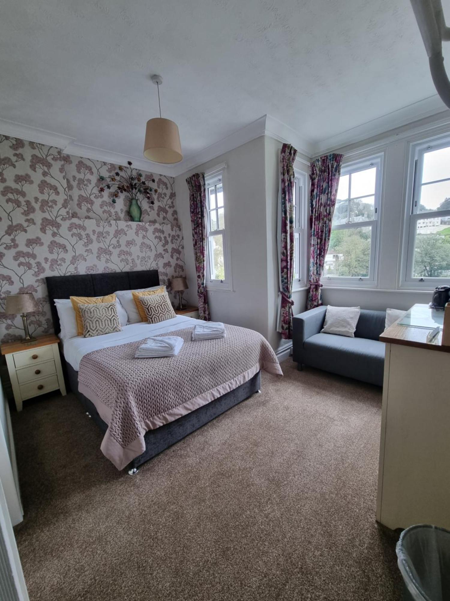 Harbour Heights Guest House Торки Екстериор снимка