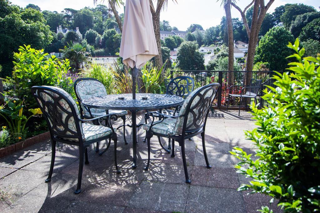 Harbour Heights Guest House Торки Екстериор снимка