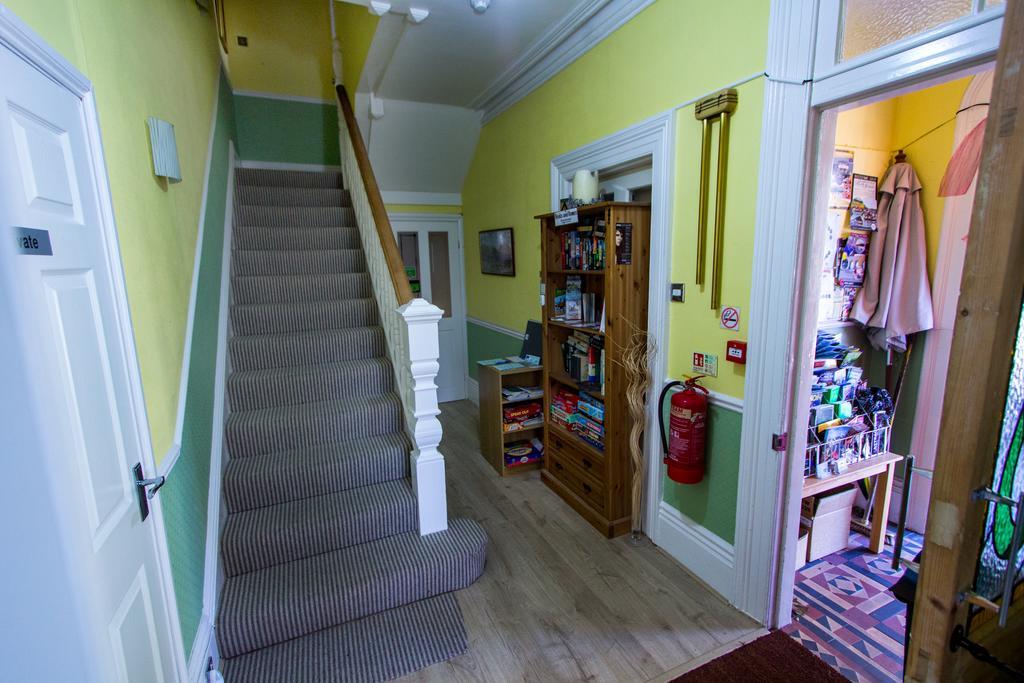 Harbour Heights Guest House Торки Екстериор снимка