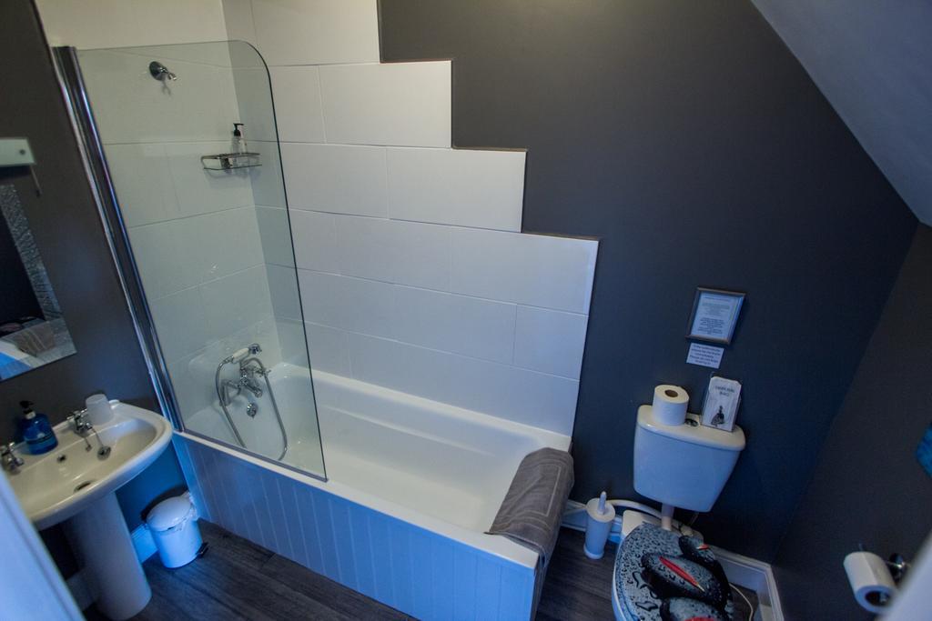 Harbour Heights Guest House Торки Екстериор снимка
